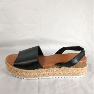 Wild Diva Klara Platform Sandals